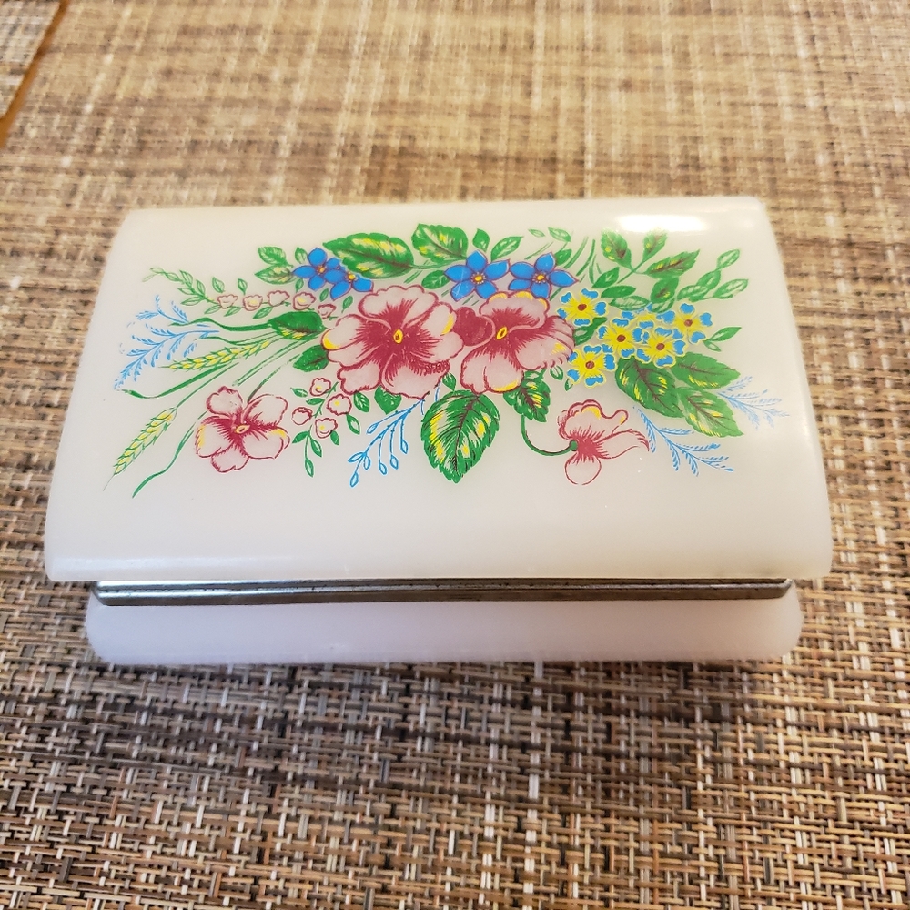 Vintage Pale Pink / Floral Trinket Box